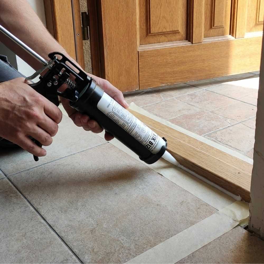 Klej do listew maskujących ATK 812