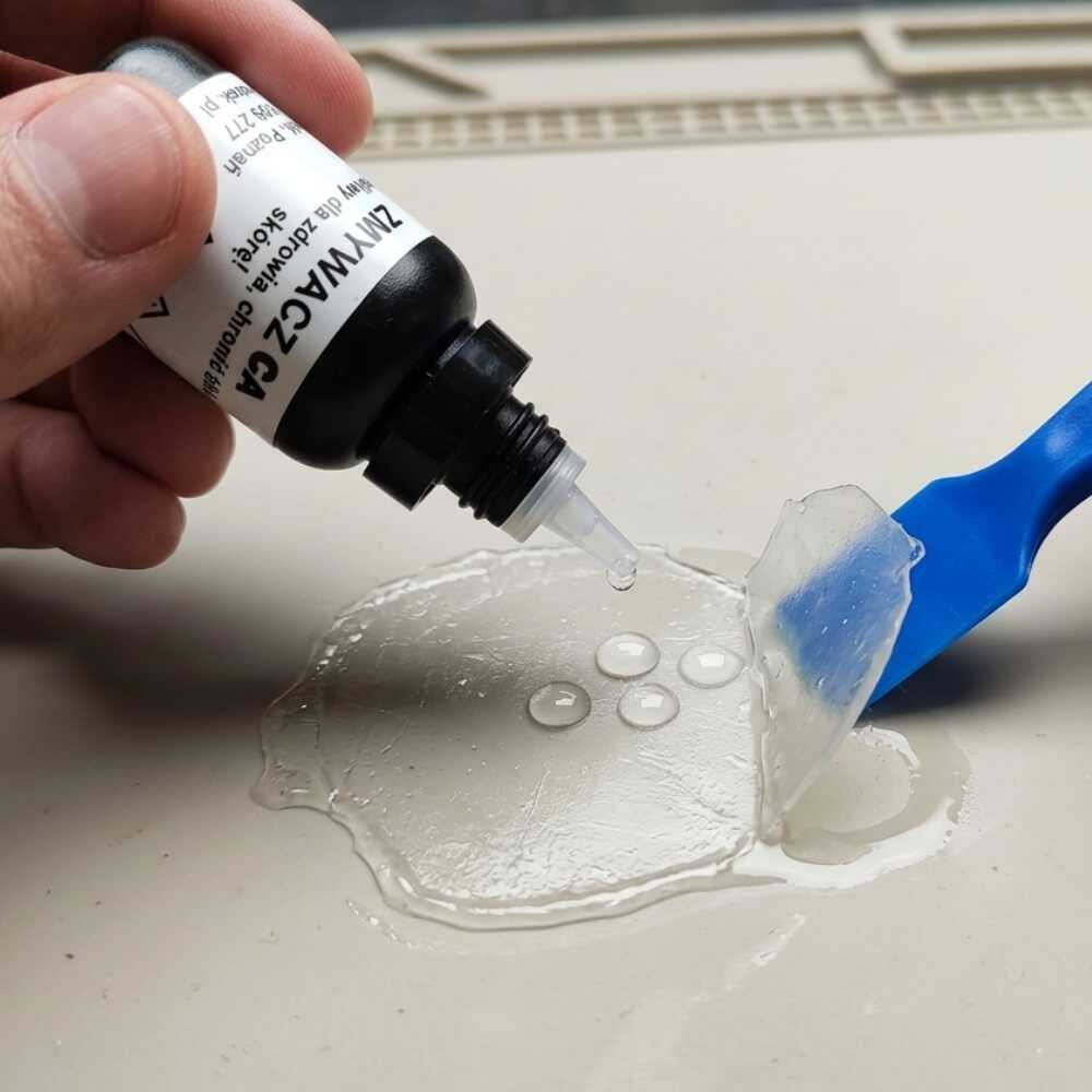 Zmywacz do kleju cyjanoakrylowego ATK Debonder