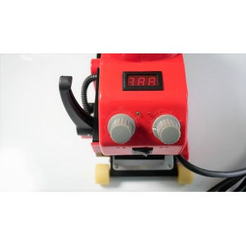 Zgrzewanie folii budowlanej zgrzewarką Bosite 800 | Ataszek.pl Zgrzewanie folii budowlanej zgrzewarką Bosite 800 | Ataszek.pl