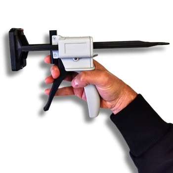 Wyciskacz do tubek past, farb i klejów | Ataszek.pl Wyciskacz do tubek past, farb i klejów | Ataszek.pl