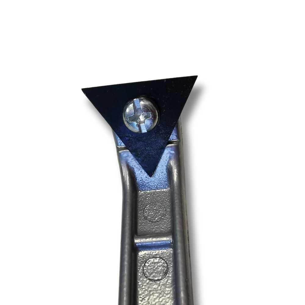 Skrobak trójkątny do plastiku | Ataszek.pl